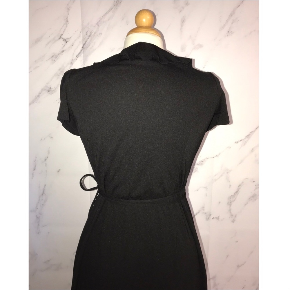 Black dress - Picture 4 of 5